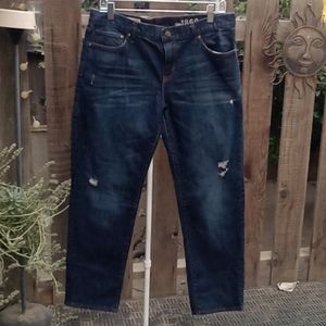 Woman's distressed sexy boyfriend jeans good condition. Blue Gap 1 9 6 9. 99% Co